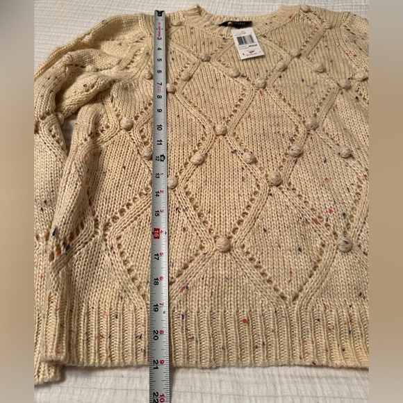 Mink Pink Sabrina Pom Pom Sweater - NWT - Size M - Picture 12 of 12